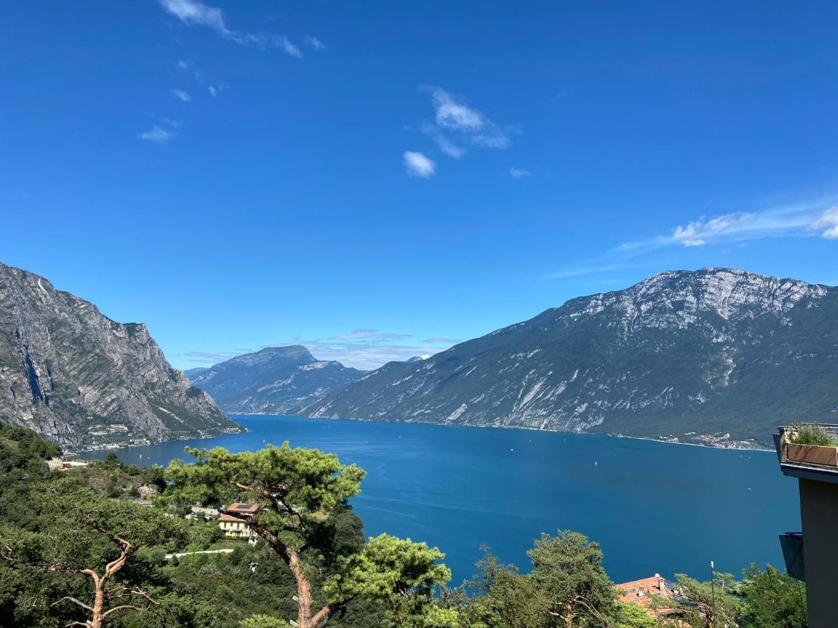 Un Balcone Sul Garda Tremosine Exterior foto